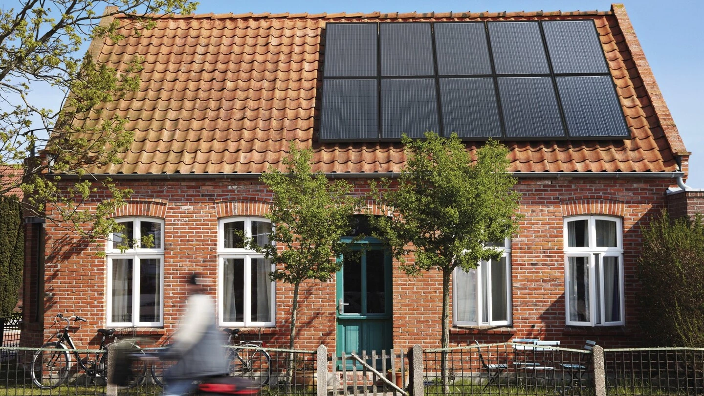 solar19-35988-01-1416400-format-16-9@1440@desktop